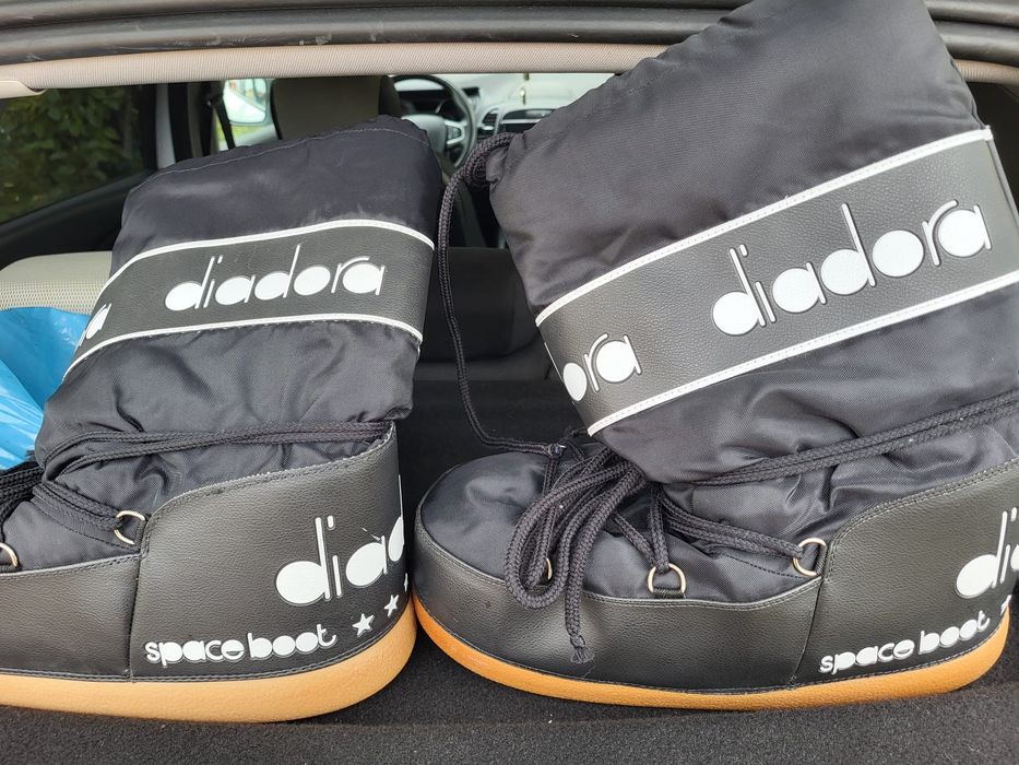 Moon  boot  Diadora space boot