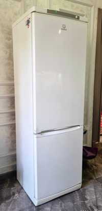 продаётся  - INDESIT - Холодильник с морозильником