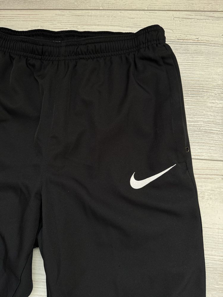Мъжко! Чисто нов оригинален анцуг Nike Sport