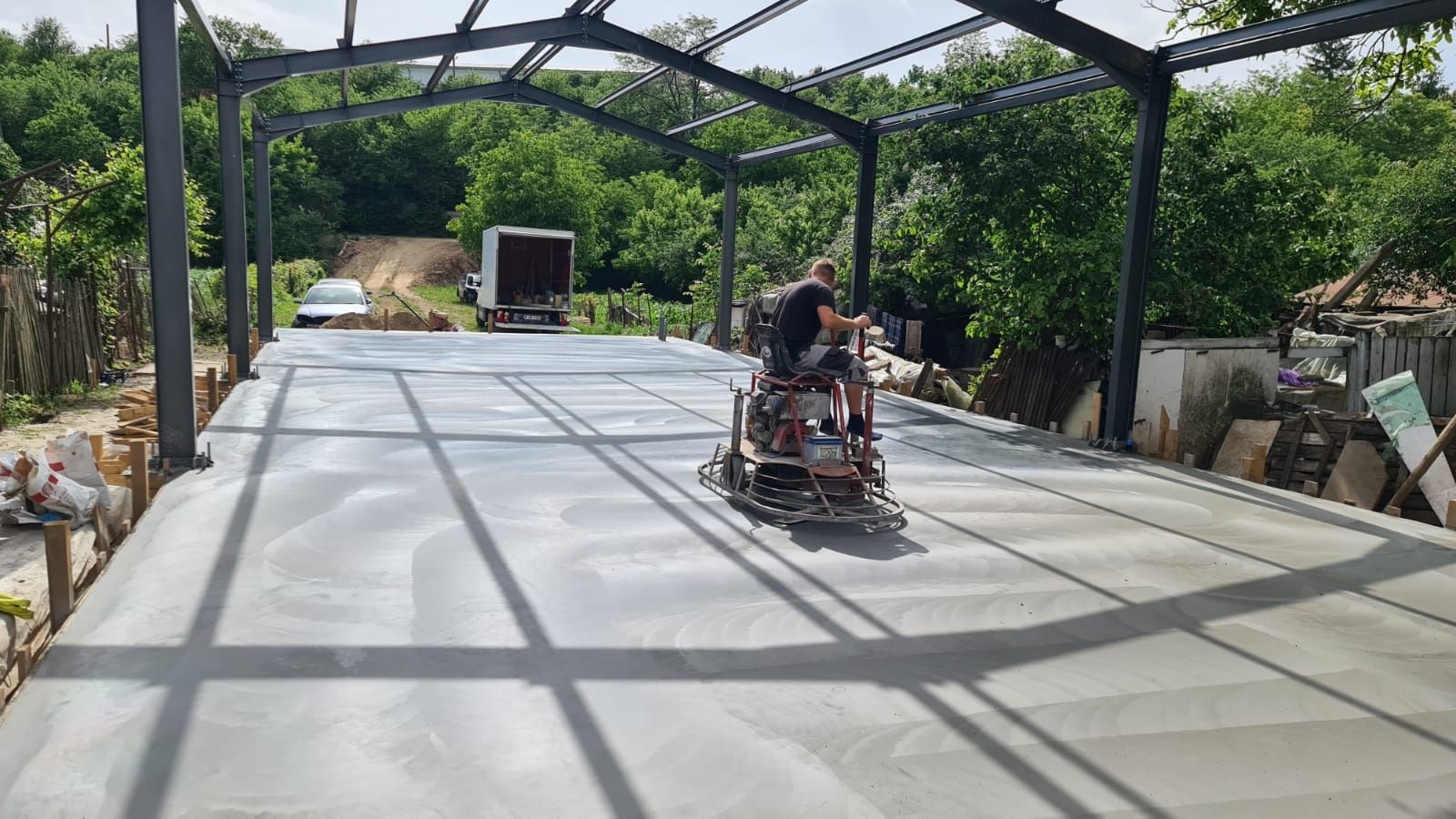 Finisare beton cu Elicopter și Cuart, turnare beton industrial !