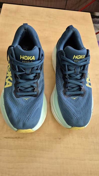 Vand Hoka Bondi 8