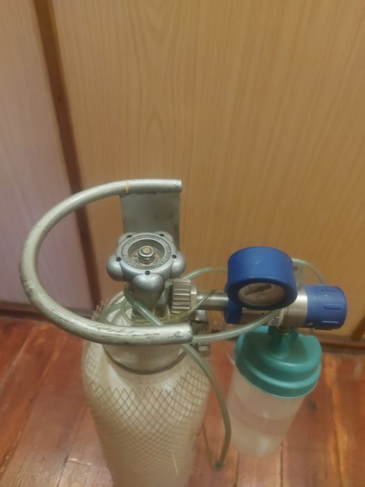 Tub de oxigen medicinal portabil