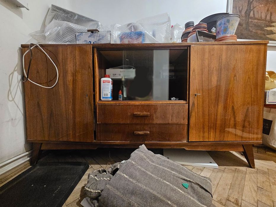 Donez comoda cu 2 uși și 2 sertare