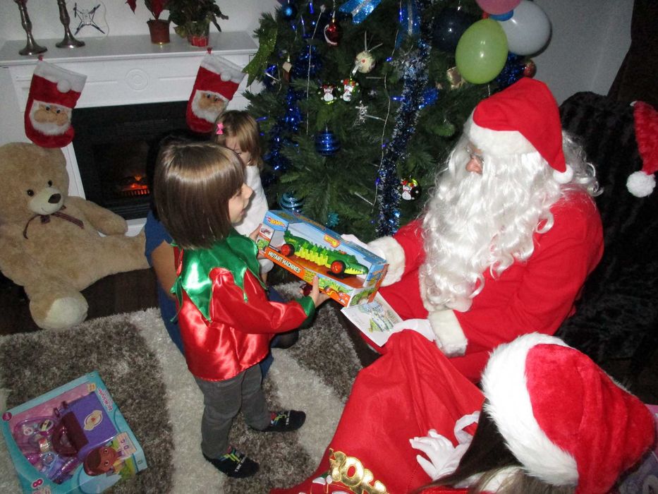 Mos Craciun 150 de lei acasa la copii dumneavoastra 2025