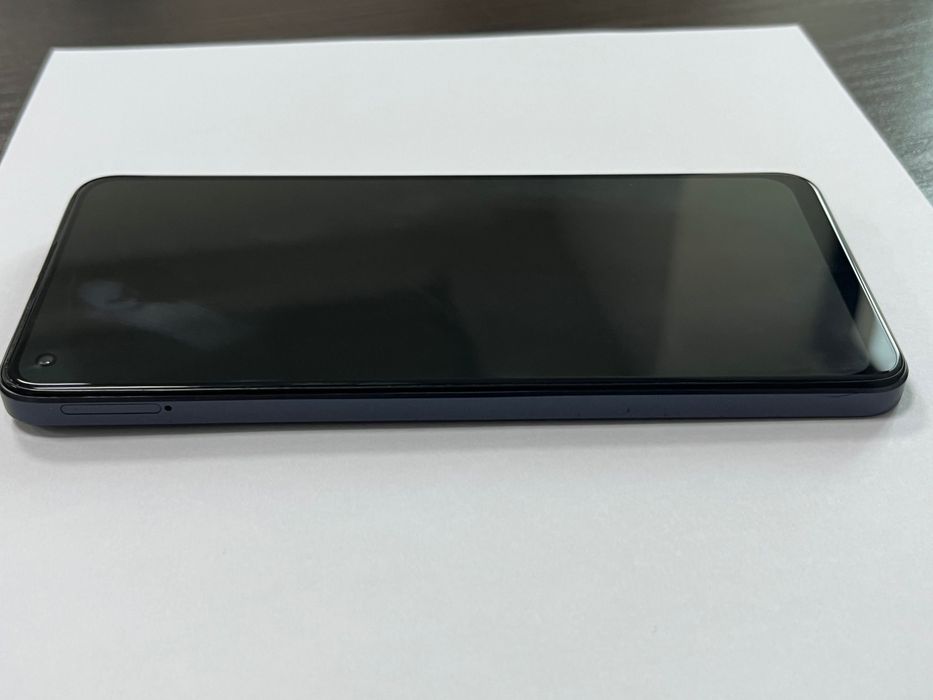 Телефон Realme 10