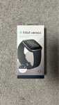 FitBit Versa 2 с драскотини