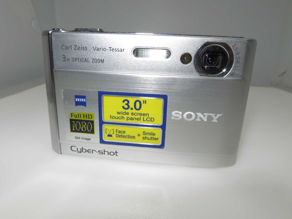 Sony CyberShot T70 ултр компактен супер тънък цифров фотоапарат камера