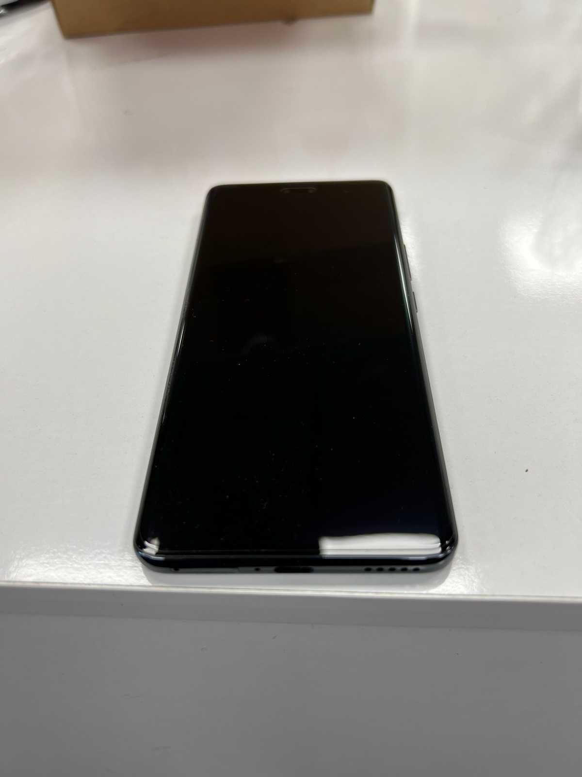 Смартфон Xiaomi 13 Lite 5G 128GB КАТО НОВ