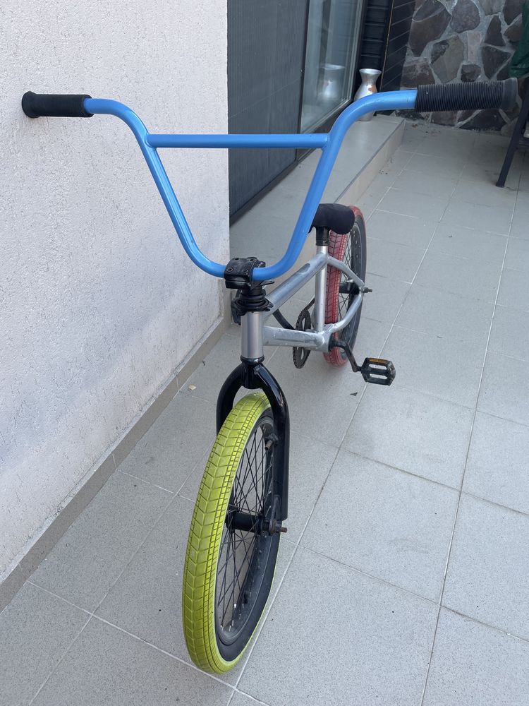 bicicleta BMX de la Decathlon