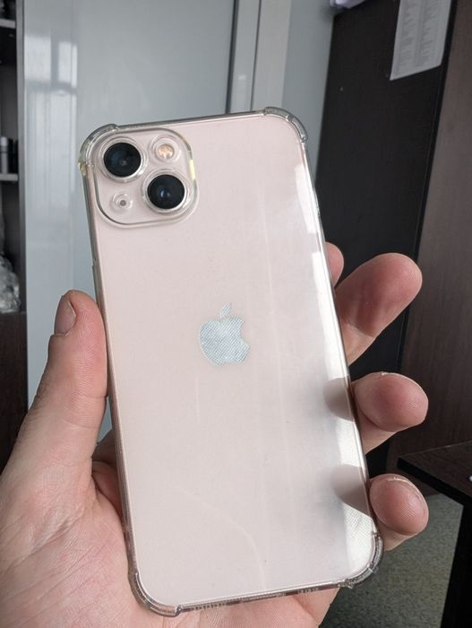 Iphone 13 в идеале АКБ 87%