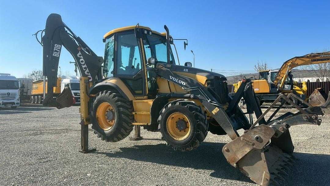 Buldoexcavator Volvo BL 71 B