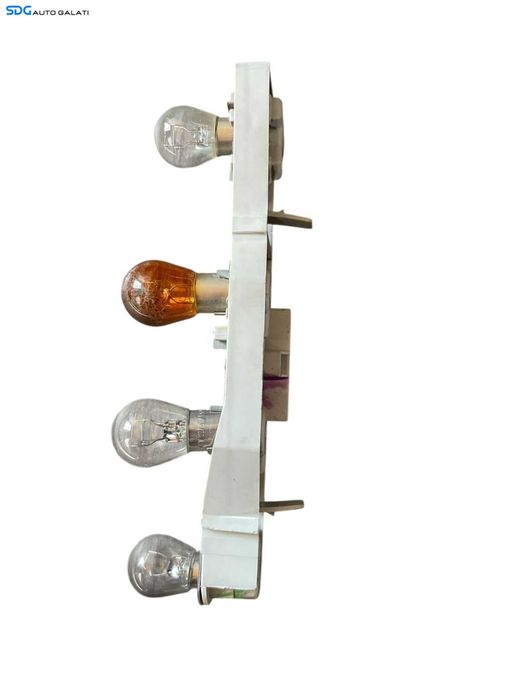 Soclu Plasa Suport Bec Becuri pentru Stop Lampa Tripla Stanga Ford Focus 2 Berlina Sedan Facelift 2007 - 2010 Cod 5M51-13N005-AC [B4352]