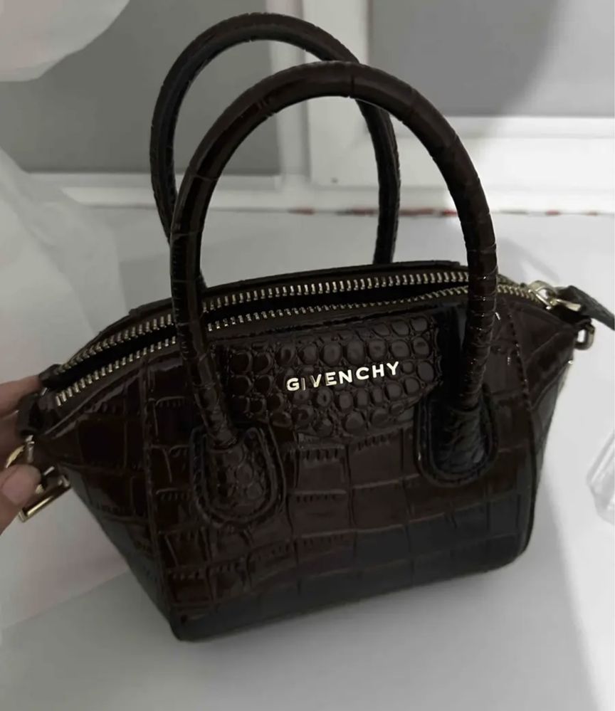 Сумка Givenchy