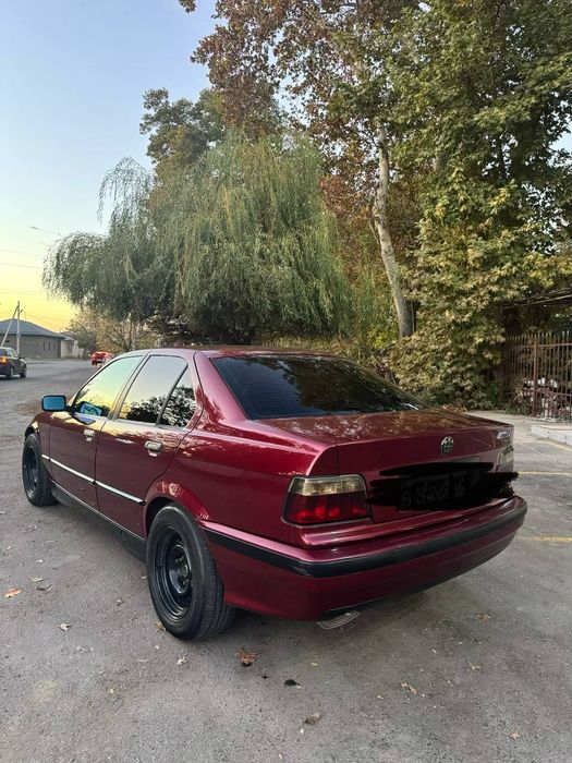 Moshina sotiladi. Narxi 4000$