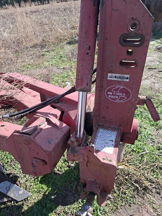 Plug reversibil naud