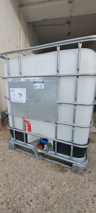 Bazin 1000 litri tip IBC