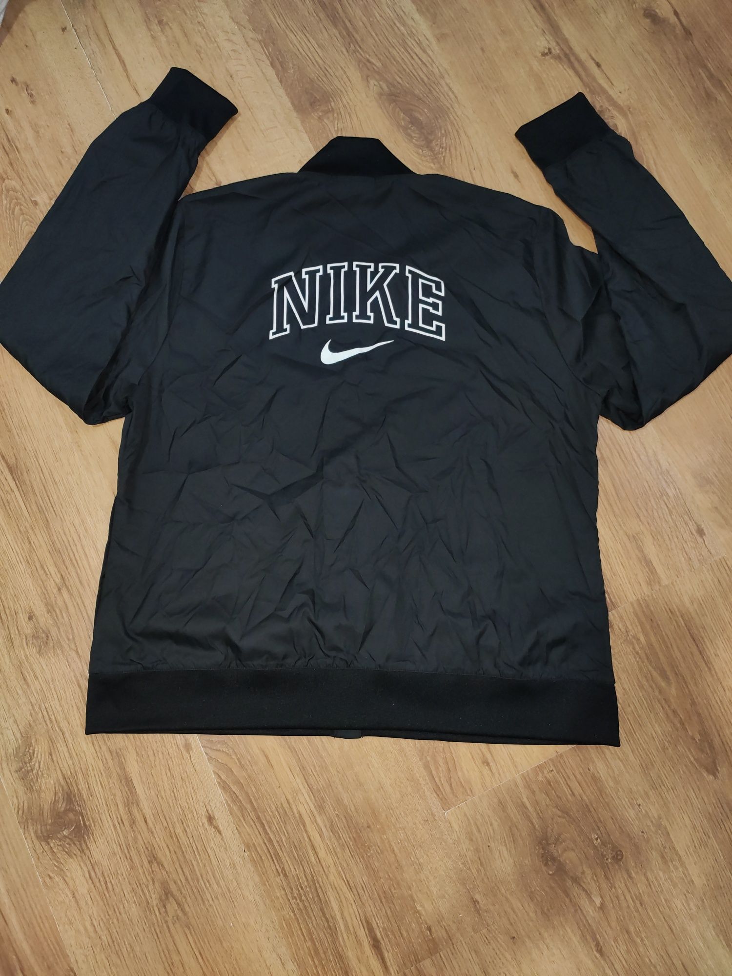 Jachetă damă Nike mărimea L
