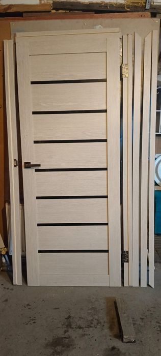 Продам дверь срочно