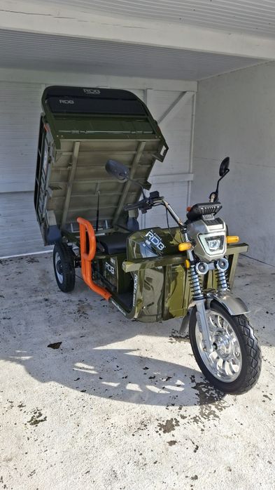 Triciclu electric Rdb XL-Klass 4 4000W.72V 45Ah Autonomie 70km
