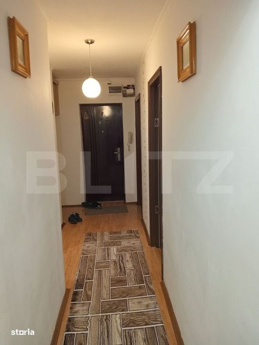 Apartament cu 3 camere, decomandate, etaj 1, bloc din caramida