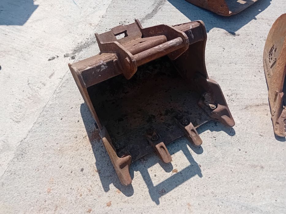 Cupa 60 cm miniexcavator 2.5 2.7 tone