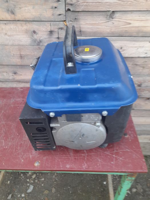 Vând sau schimb   generator 2 timpi