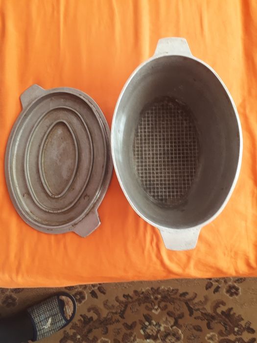 Казан-утятница. В хорошем состоянии