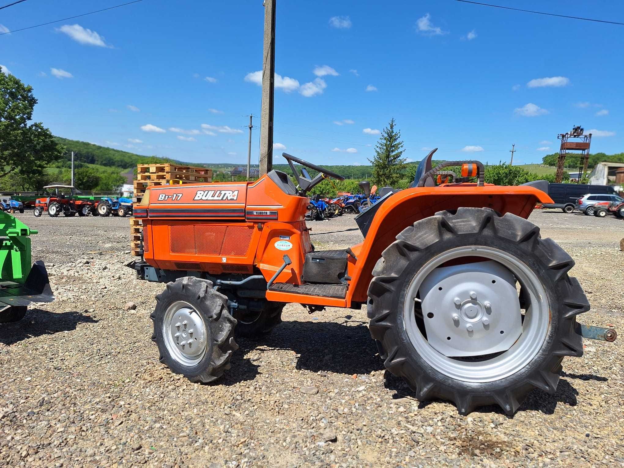 Tractor japonez Kubota B1 17 , 17 cp, 4x4, TRANSPORT GRATUIT,RATE FIXE