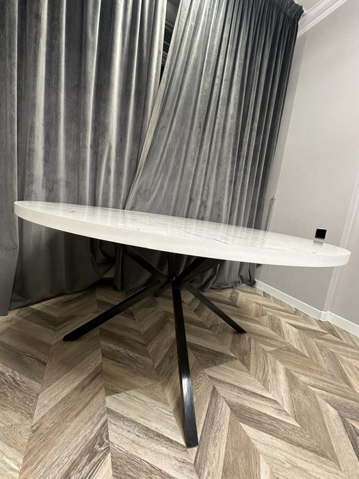 Стол круглый кухонный