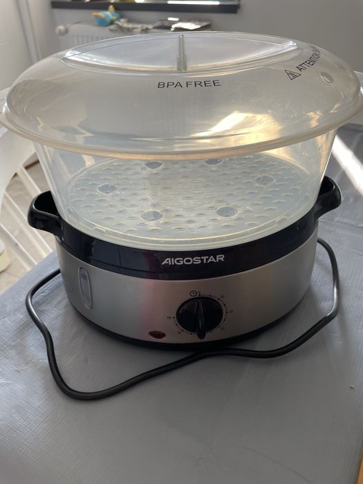 Aparat de gatit cu abur