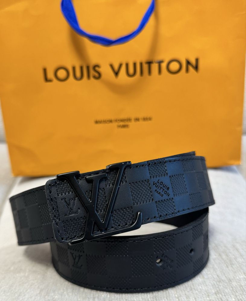 Мъжки кожен колан Louis Vuitton