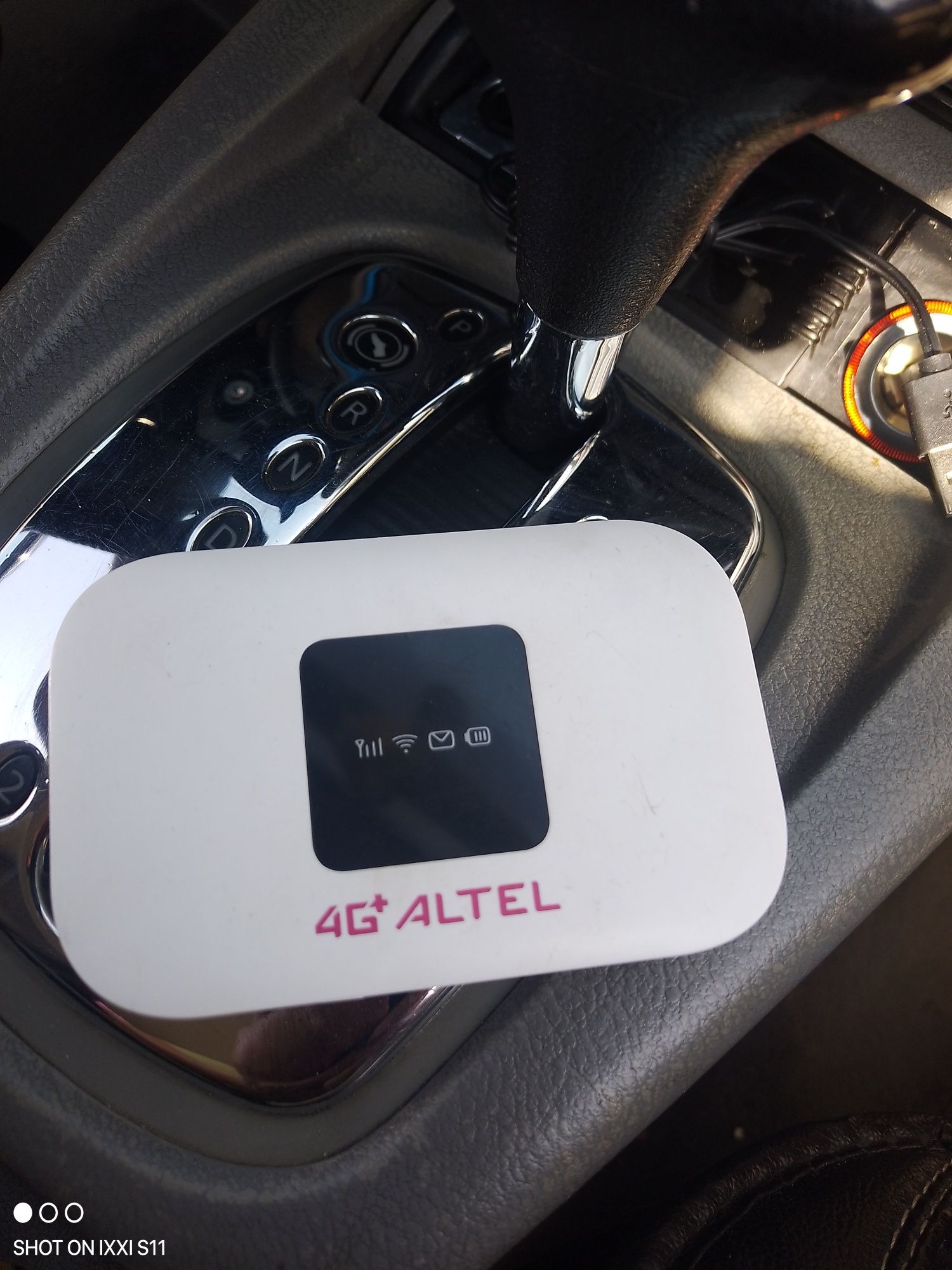 МОДЕМ 4G ALTEL продам срочно