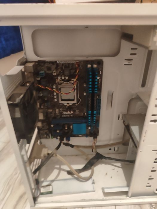 Комплект Озу плата проц по отдельности не продам