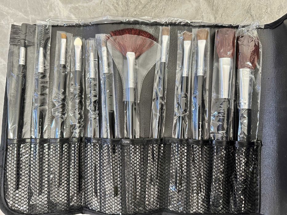 Новый Набор кистей для макияжа MAC
