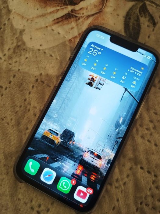 Iphone 14 в хорошем состояниен