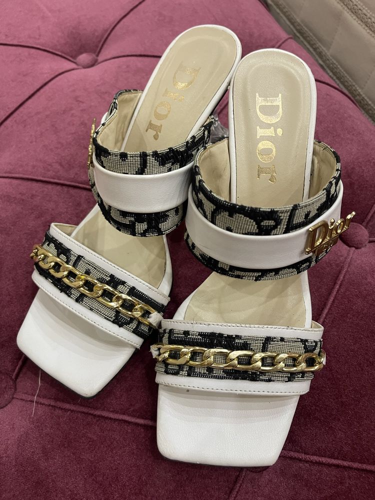 Обувки Dior 39 номер