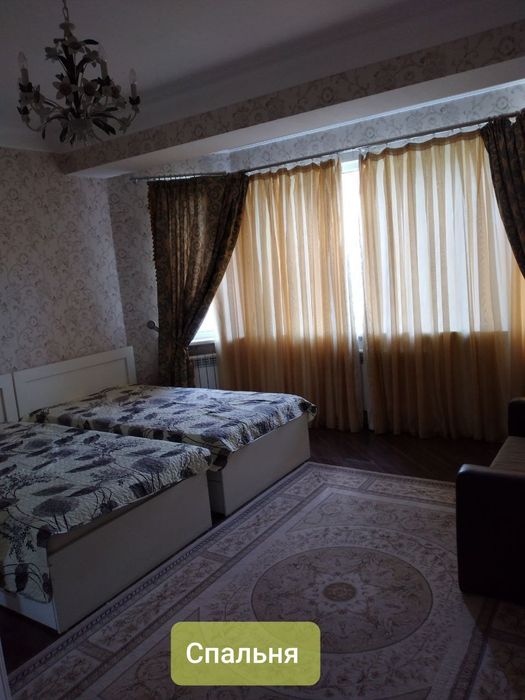 Просторная квартира в Алайском Golden House