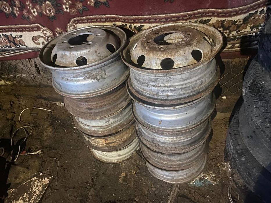 Продам диски на Газель