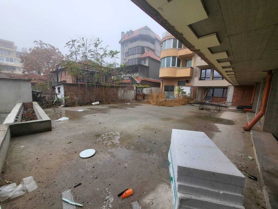 Дава се под наем Магазин в Пловдив, Каменица 2 - 760 кв.м за 1500 € - Снимка #5