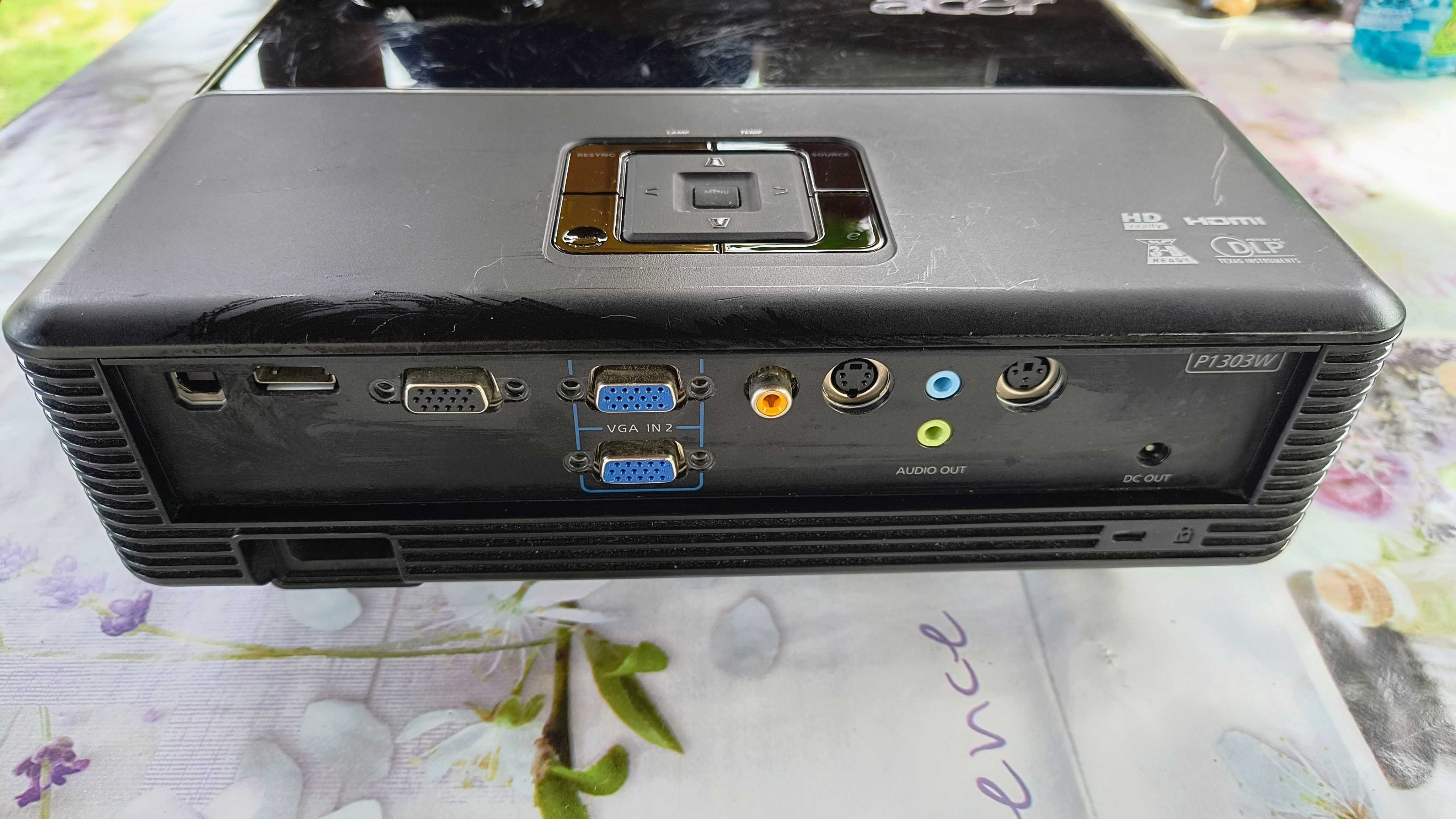 Videoproiector Acer P1303w defect