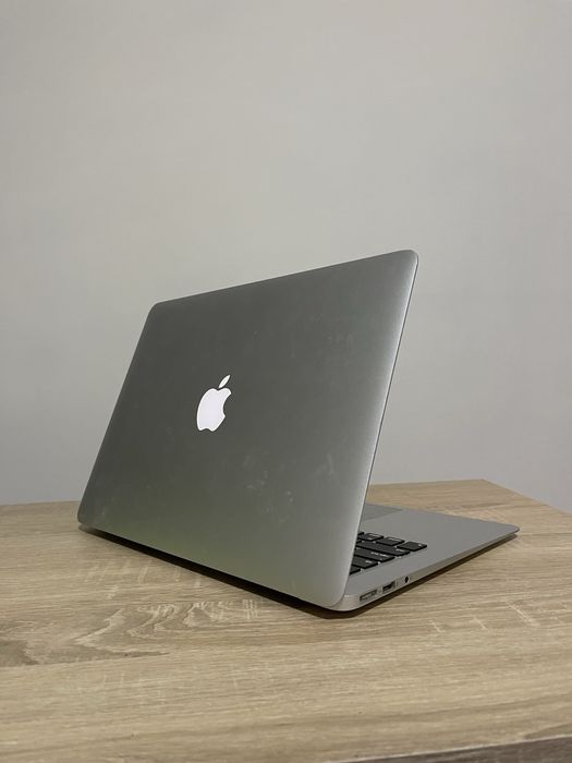 Laptop Macbook Air 13 inch