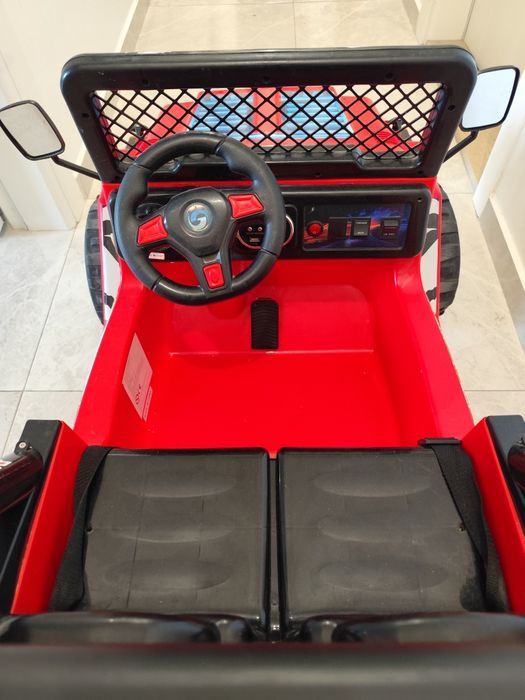 Mașinuță electrică