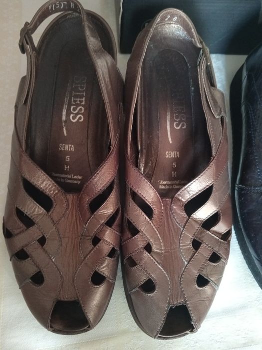 Lot 4 perechi de încălțăminte mărimea 38 - 80 lei totul