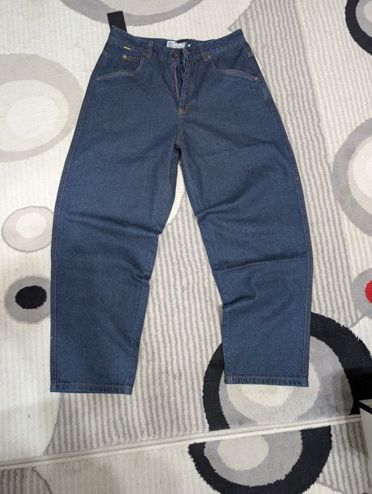 В наличии  Джинсы Dime