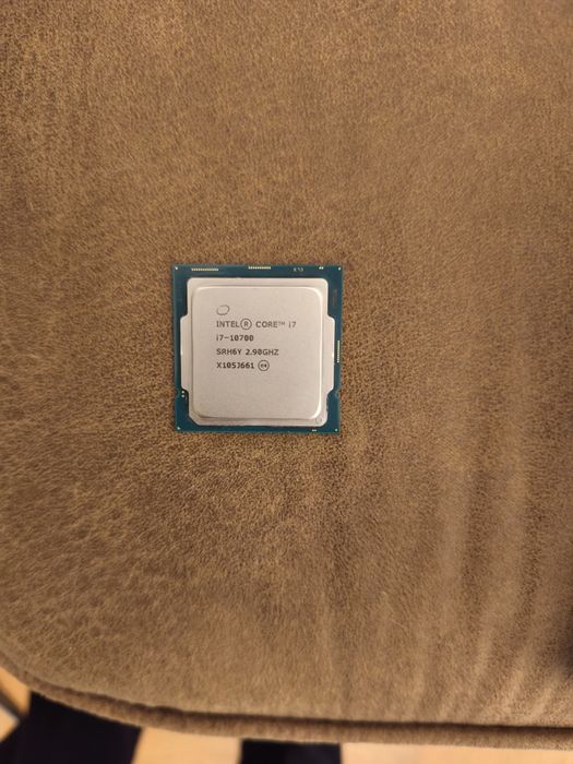 Procesor Intel Core i7-10700 bonus cooler