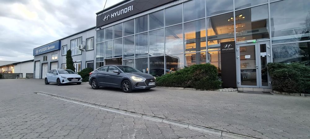 Hyundai Elantra Hyundai Elantra 1.6 Benzina MT highway