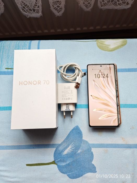 Vand telefon mobil Honor 70