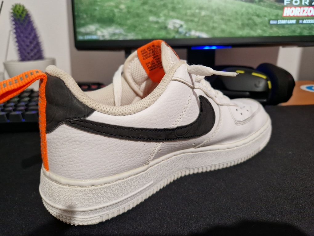 Nike air force 1 low pivot point