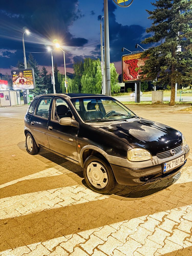Opel Corsa 1.0 бензин