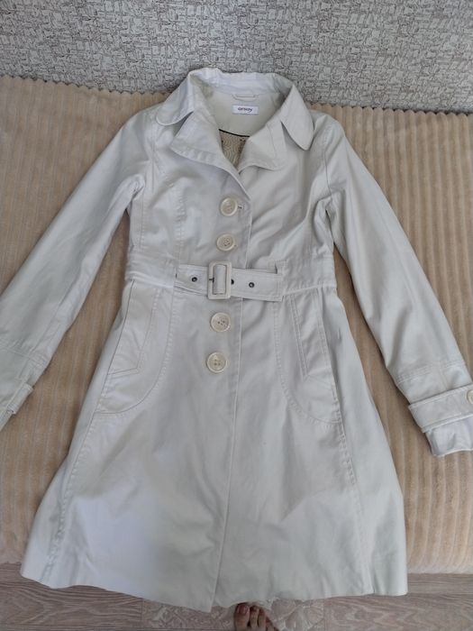 Продам женский плащ